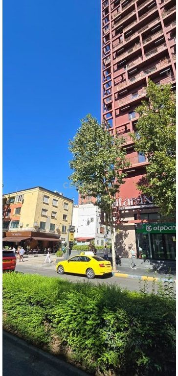 APPARTAMENTO IN VENDITA 2+1 VICINO ALLA STRADA DI KAVAJË. 195,000 €