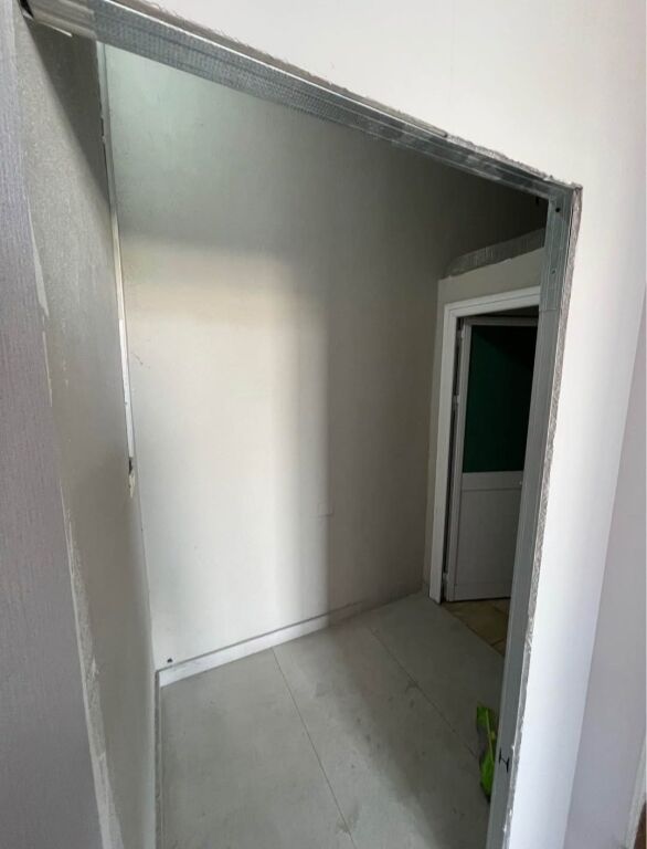 NEGOZIO IN AFFITTO 27m² - TEODOR KEKO, VICINO A PIAZZA SHQIPONJA