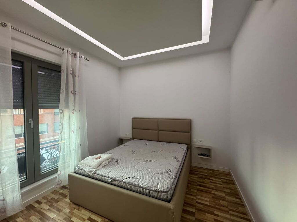 For rent 1+1+parking Delijorgji Complex 900 thousand lek