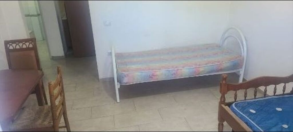 GARSONIERE 28,000 LEKE ISH-TREGU ELEKTRIK