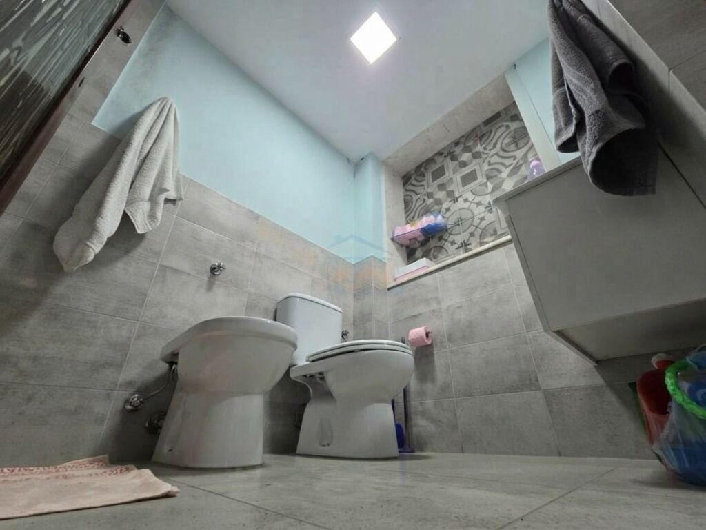 Affitto, Appartamento 2+1, Blloku, Tirana.