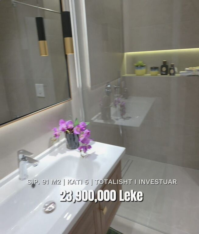 Shitet apartament 2+1 tek Rruga Don Bosko , ne fillim , Zogu i Zi