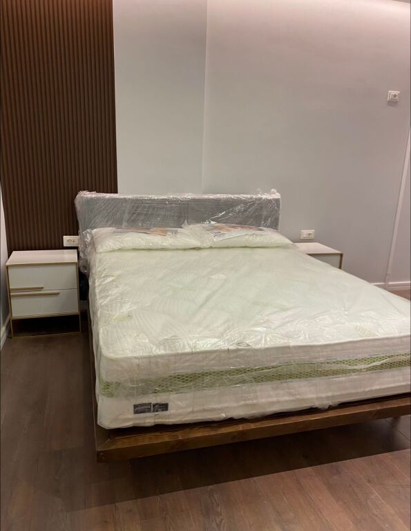 Shitet Apartament 2+1 Liqeni i Thate