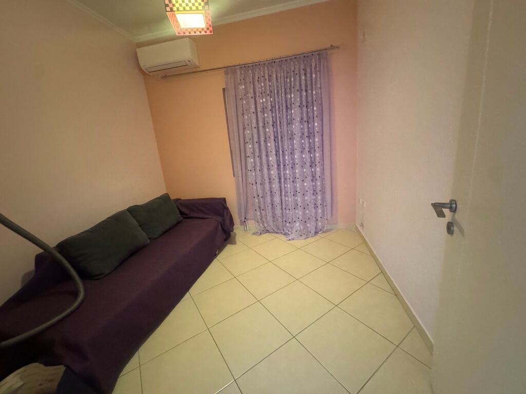 Apartament 3+1 me qira tek vilat Gjermane!