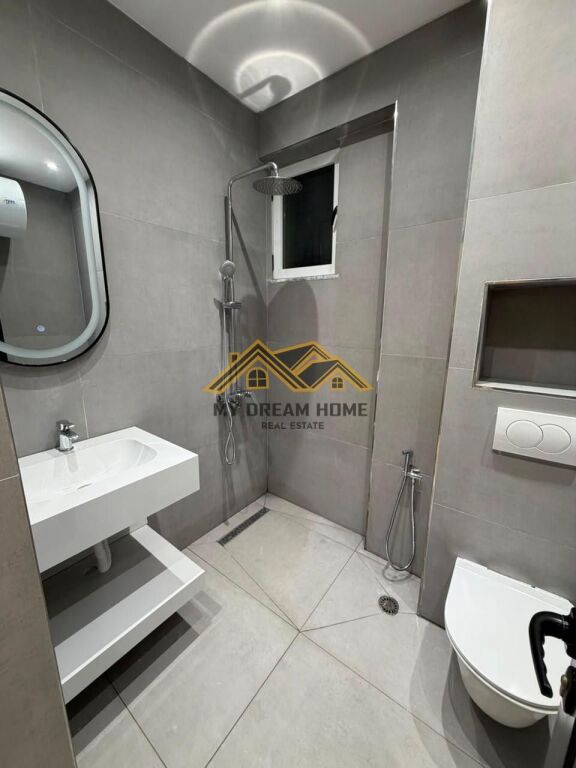 SHITET APARTAMENT 1+1 FLORIDA PLAZH DURRES