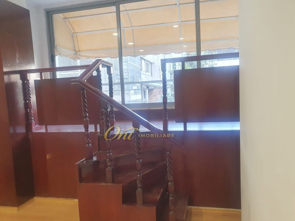 VIA BARDHOK BIBA, AMBIENTE UFFICIO IN AFFITTO