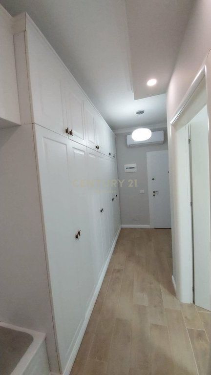 Luxury Apartment with Veranda and Sea View – For Rent