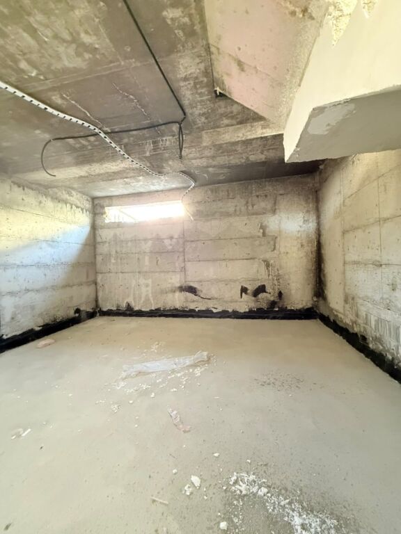 🏡 VILLA SU 3 PIANI IN VENDITA – VICINO A TEG