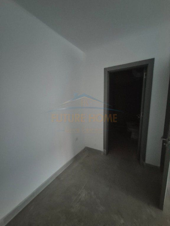 Rent, Apartment 3+1+2, located at the end of 5 May Street, near the “Ardian Klosi” School