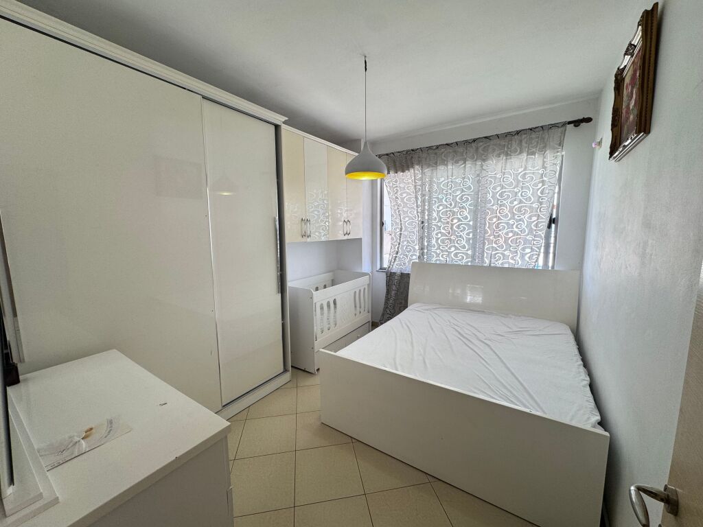 APARTAMENT 1+1 PER QIRA NE ASTIR