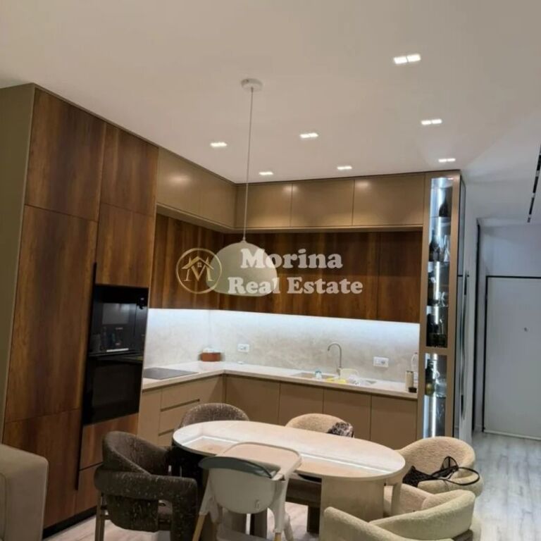 Qera | Apartament 2 + 1 | Rruga 5 Maji – Emerald Center| 1000 €/muaj