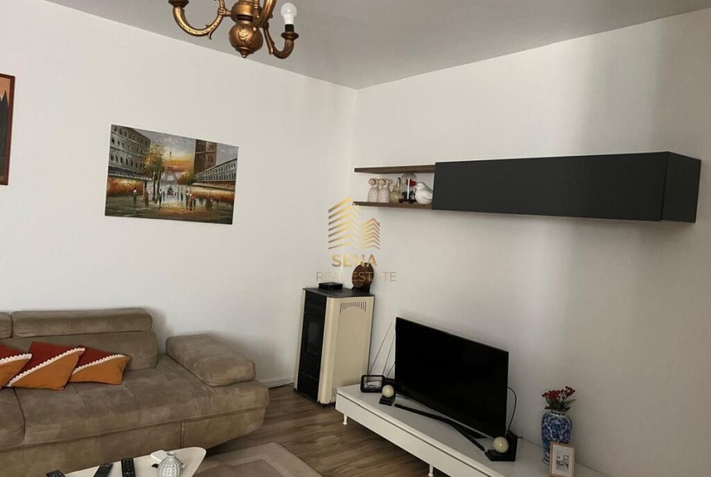 Affitto, Ingresso privato, 3+1, Ospedale QSUT, 70.000 Lek/mese