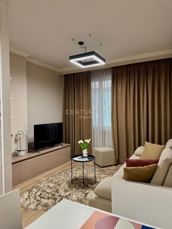 Apartament 1+1 me qira ne zonen e Ish-Bllokut