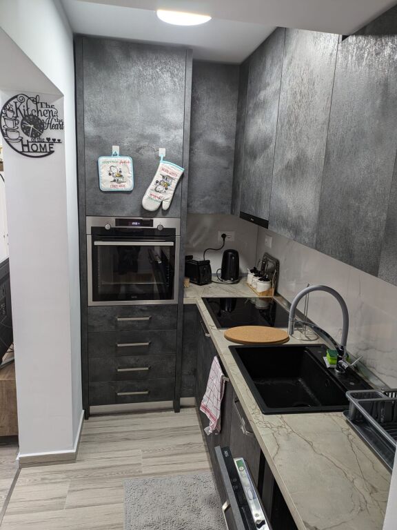 Qera | Apartament 1 + 1 | Rruga Ferit Xhajko | 700 €/muaj
