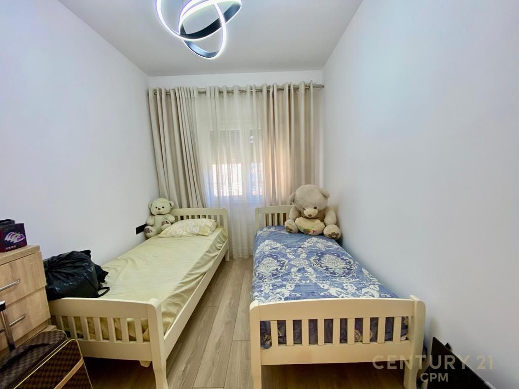 TEK KODRA E DIELLIT SHESIM SUPER APARTAMENT 2+1+2