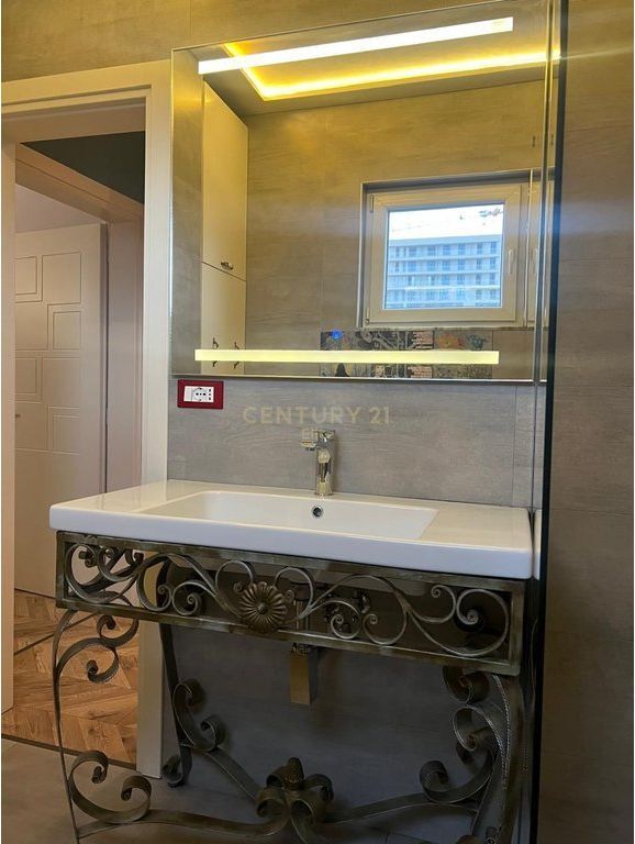 Apartment 2+1+2 for sale at Mine Peza! 260,000 €