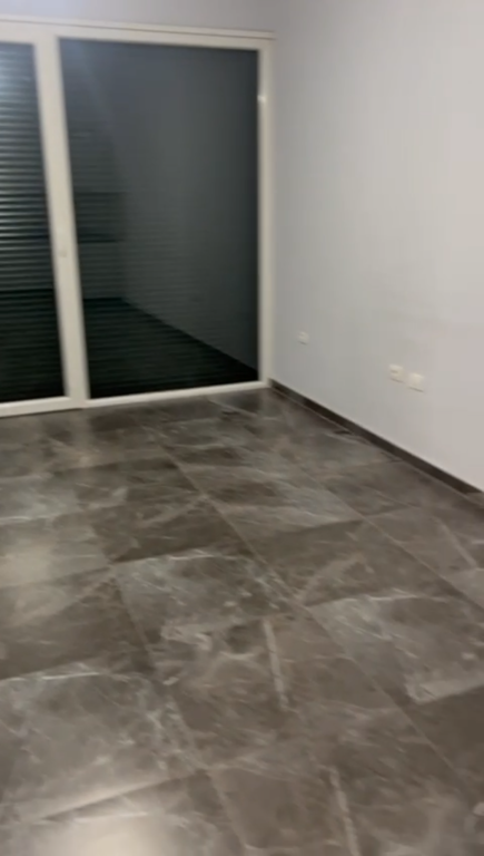 Apartament 1+1 per qera 5 maji Tek Shkolla tirana Jone !