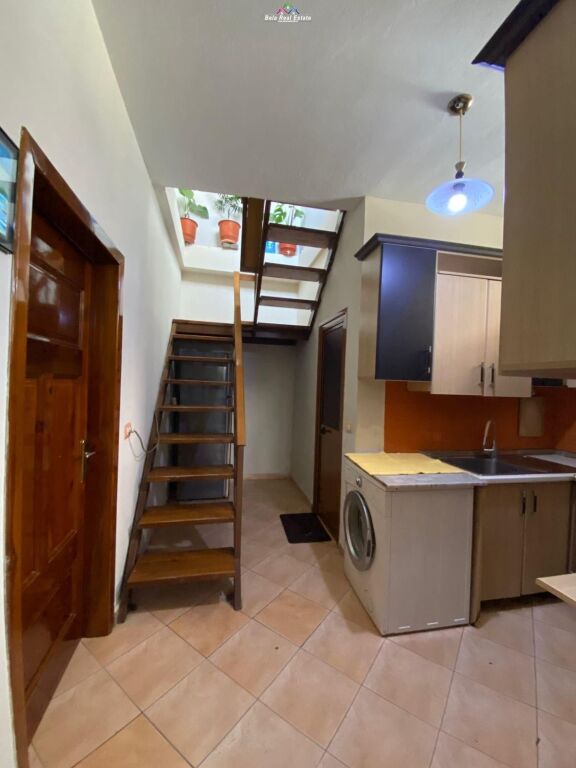Vile Me Qera 3+1 ne Qender (ID BV22550) Tirane