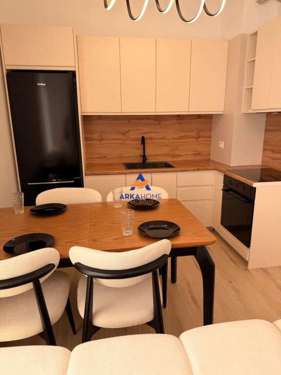 AFFITTASI APPARTAMENTO 1+1+ BALCONE "RESIDENZA JORDAN, VIA JORDAN MISJA" 70.000 LEKE