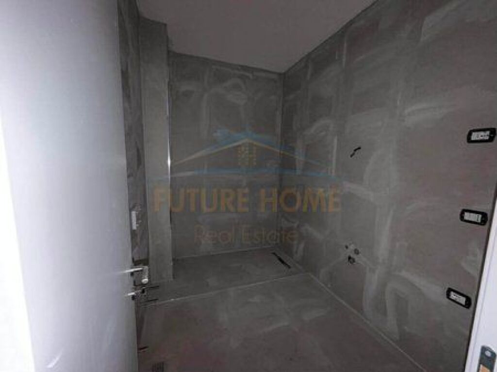 In vendita, Appartamento 2+1+2, Residenza Turdiu, Campo di Aviazione.