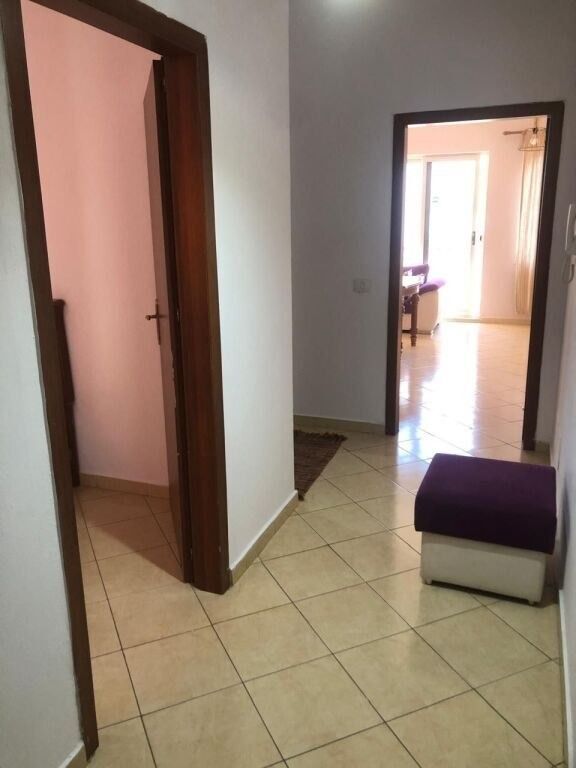 APARTMENT 1+1 40,000 LEKE YZBERISHT