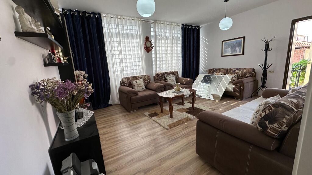 Apartment 3+1 for rent near the Faculty of Medicine