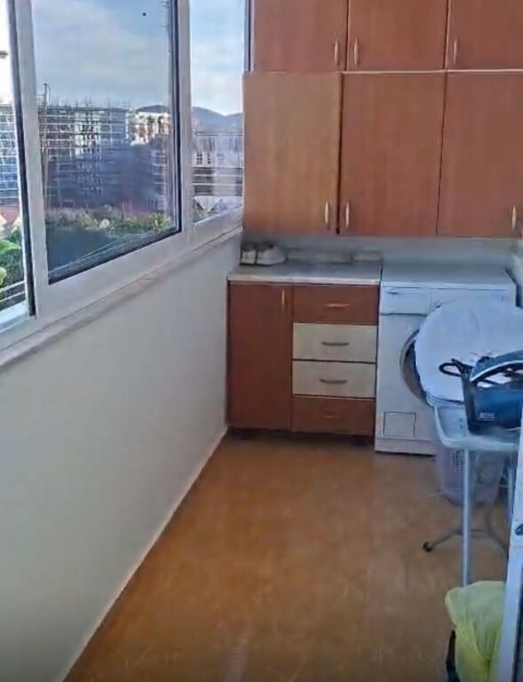 Apartament 1+1 per shitje tek Rr Kongresi i Manastirit