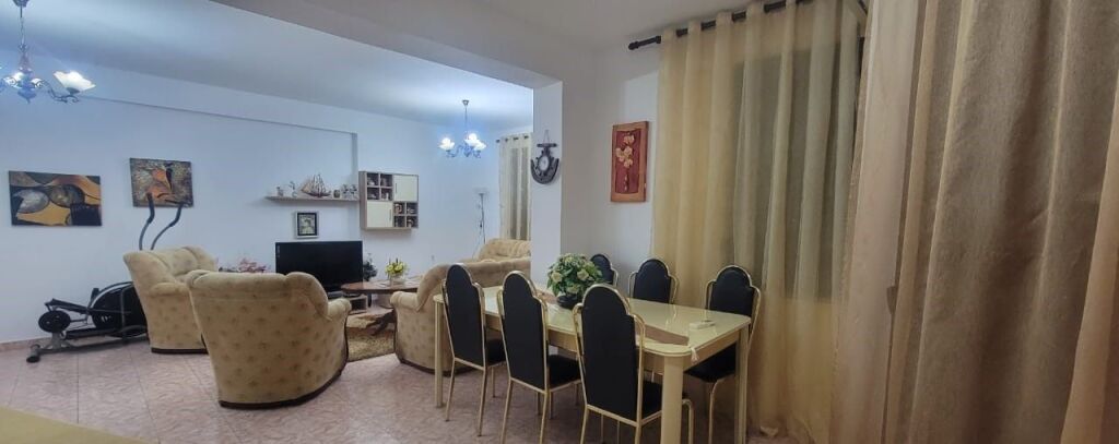 Qera | Apartament 2 + 1 | Blloku | 900 €/muaj