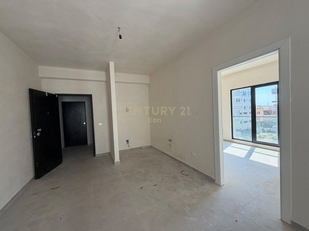 APARTMENT 1+1 WITH POOL VIEW AT ORIENTAL RESIDENCE, GOLEM!