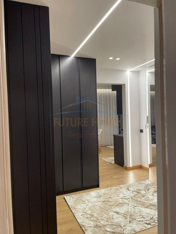 Shitet, Apartament 2+1, Unaza e Re