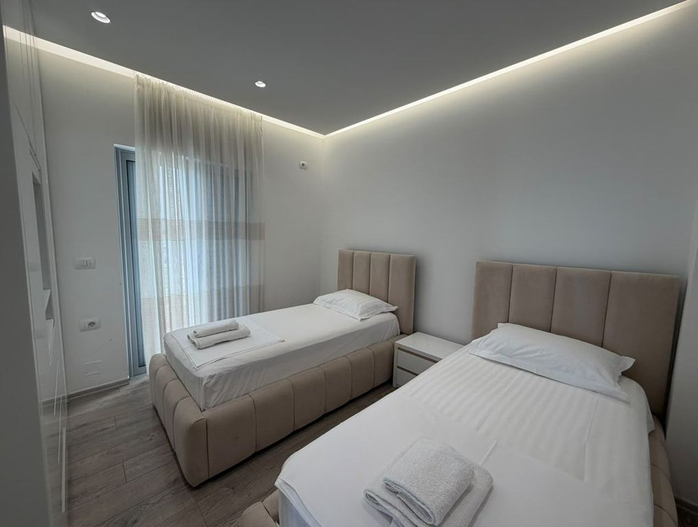 SARANDË, SHESIM APARTAMENT 2+1+2