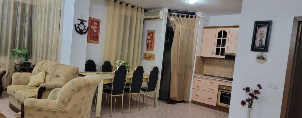 Qera | Apartament 2 + 1 | Blloku | 900 €/muaj
