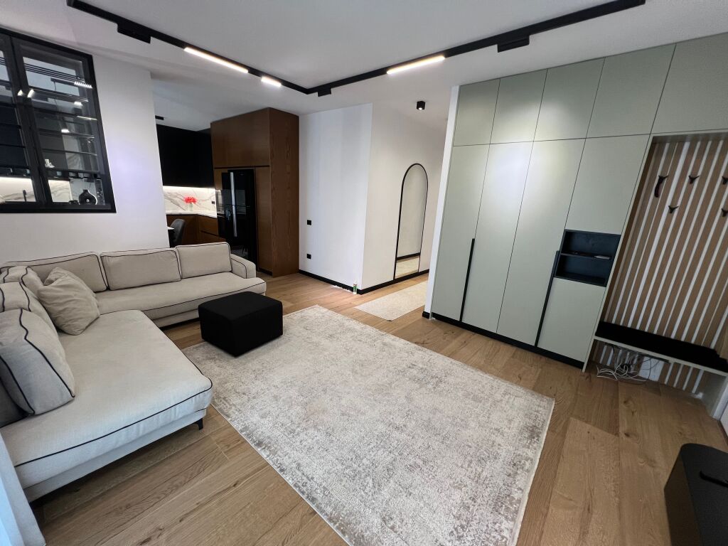 Apartament 3+1+2 poste parkimi per qera pranë TEG