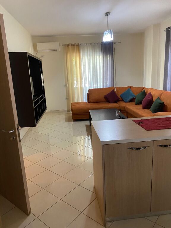 Apartament 2+1 per qera ne Fresk !