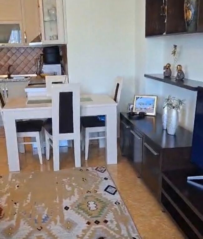 Apartament 1+1 per shitje tek Rr Kongresi i Manastirit