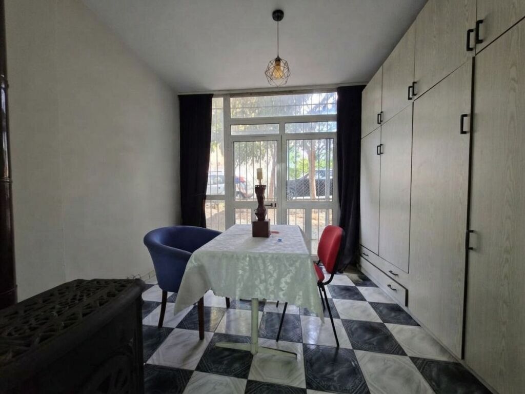 Affitto, Appartamento 2+1, Blloku, Tirana.
