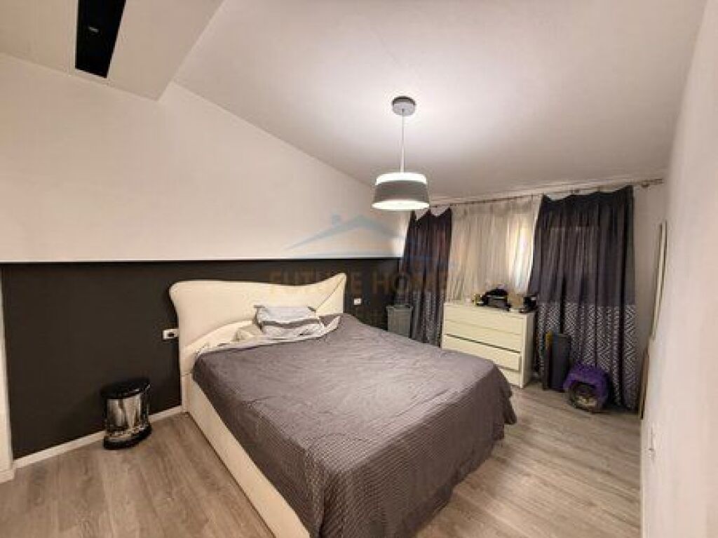 Shiten, 2 Apartamente 1+1, 2+1+2, Myslym Shyri, Tiranë.