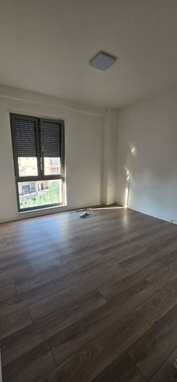 🏢 UFFICIO IN AFFITTO  📍 Centro – Via Mihal Duri