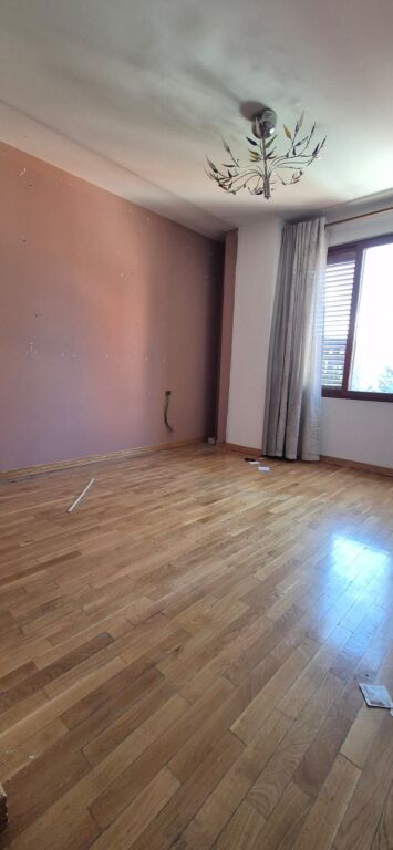 Apartament 2+1 per shitje tek 21 Dhjetori.