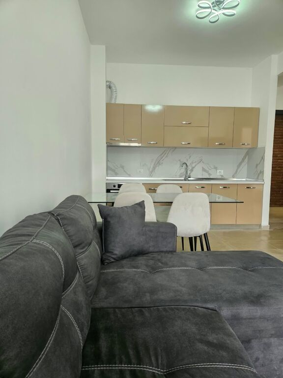 Apartament me qera 1+1 Golden Park