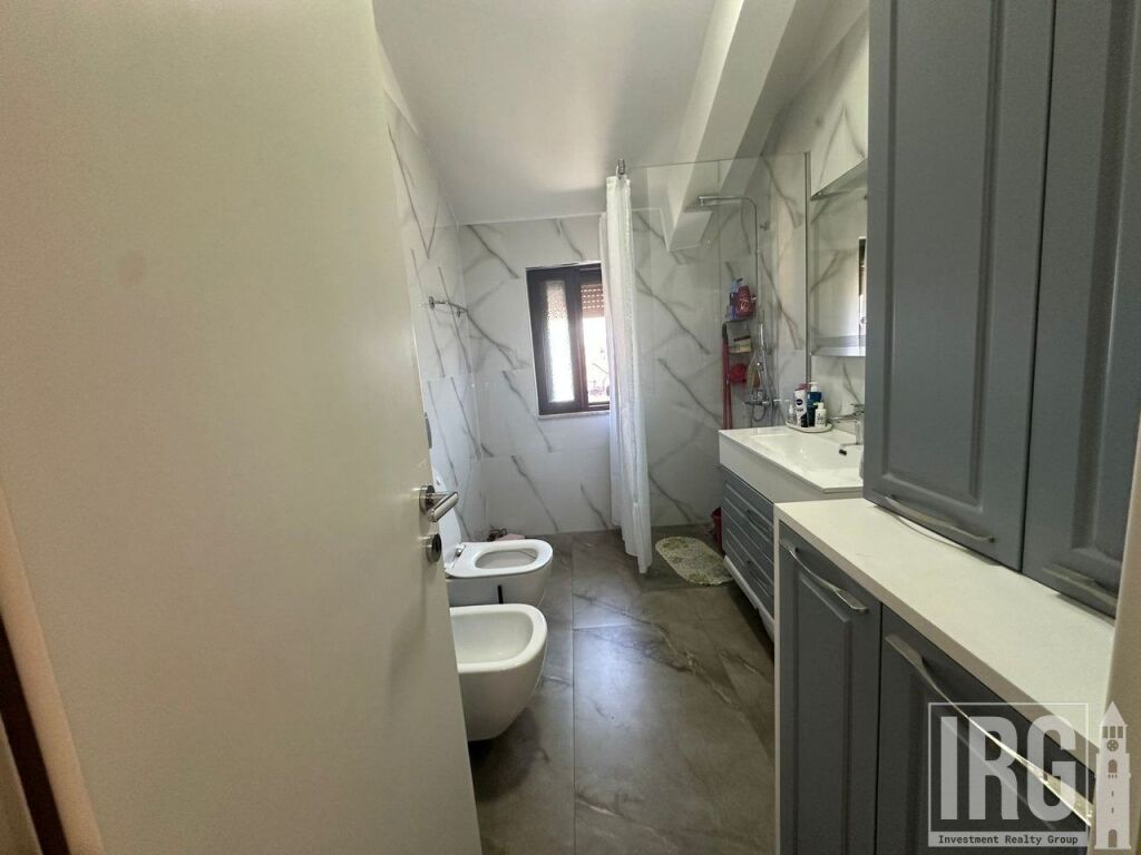 Appartamento 2+1+Veranda in affitto a Oxhaku, Xhamlliku, Kinostudio, Porcelan.