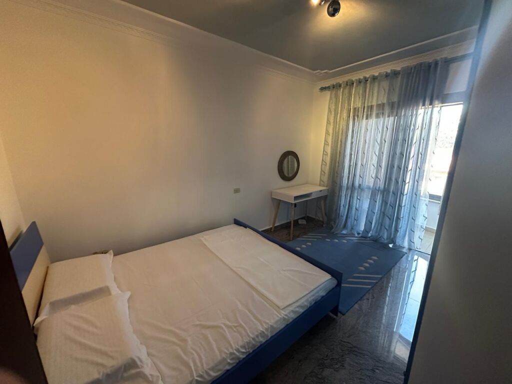 🏢Qender,prane Galerise Tirane  jepet me qera apartament 2+1,i mobiluar. 90,000Leke     