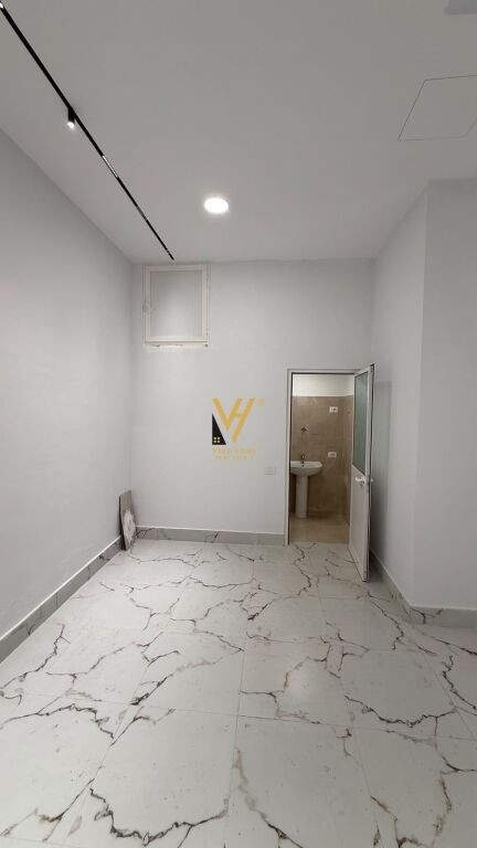 JEPET ZYRE 38 M2 ME QIRA TEK MINE PEZA 850 EURO