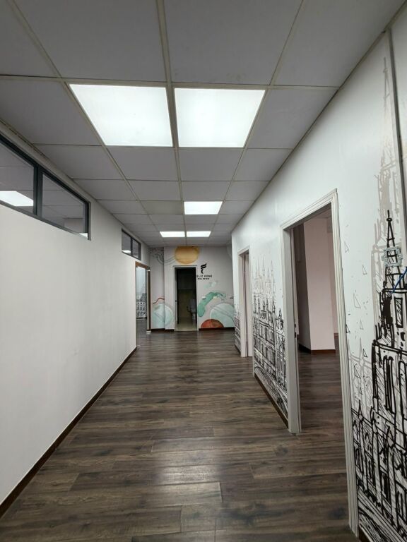 ZYRE ME QERA 220 M2 BULEVARDI ZOGU 1 200.000 LEKE FH-93297