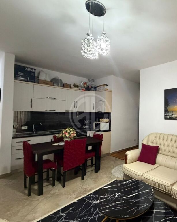 🏡 Apartment 1+1 for Sale – Shkëmbi i Kavajës