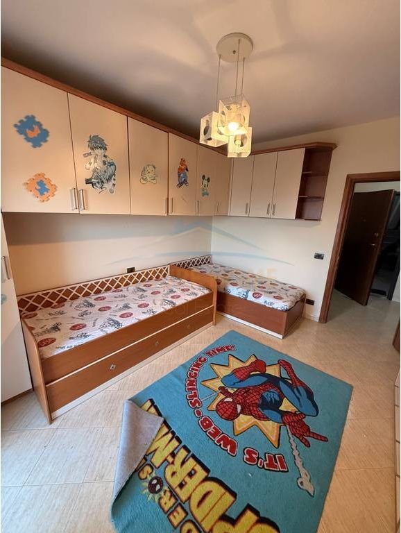 Qera, Apartament 2+1 ,UKD ,Durrës