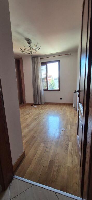 Apartament 2+1 per shitje tek 21 Dhjetori.