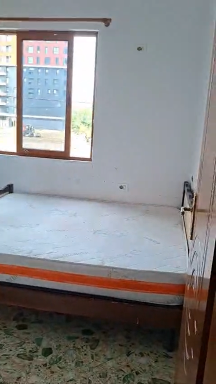 Jepet me qera apartamenti 1+1