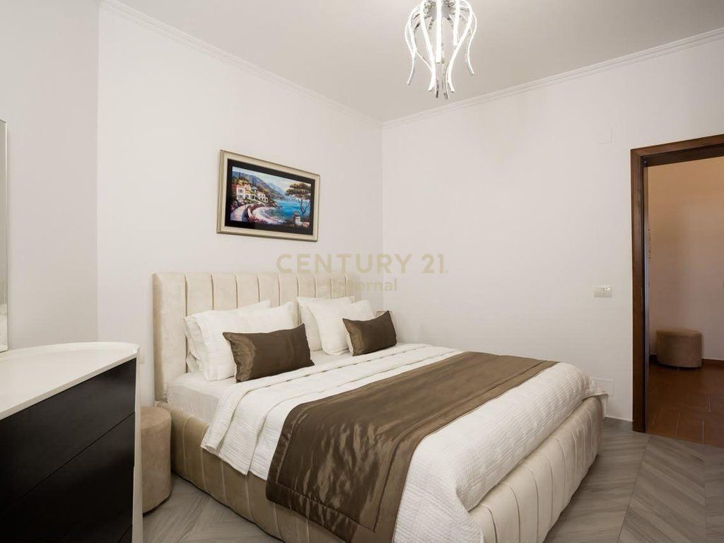 Appartamento 2+1+2 In Affitto al Lago di Tirana