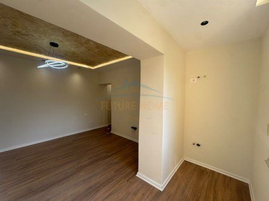 Shitet , Apartament 1+1 , Asim Vokshi , Tirane